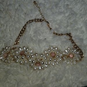 Flower Choker